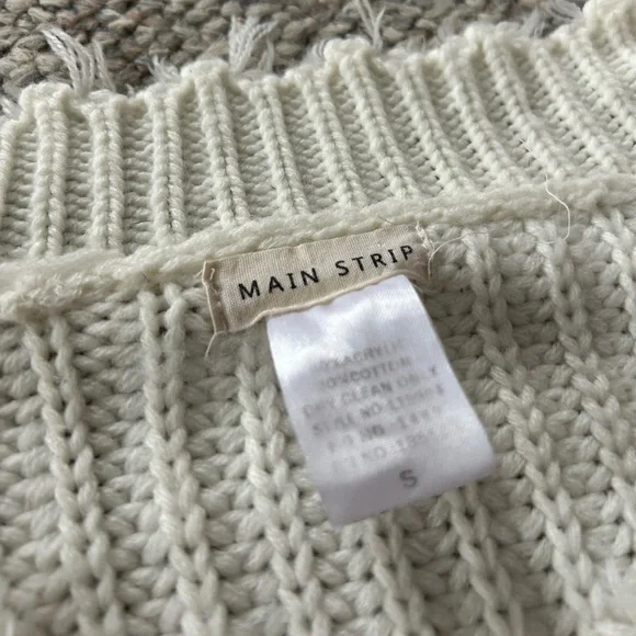 SMALL White Mainstrip Knit Sweater - Picture 3 of 6